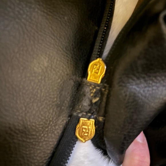 Fendi | Vintage Pequin Collapsible Zippered Makeup Vanity Case Bag - Picture 12 of 12